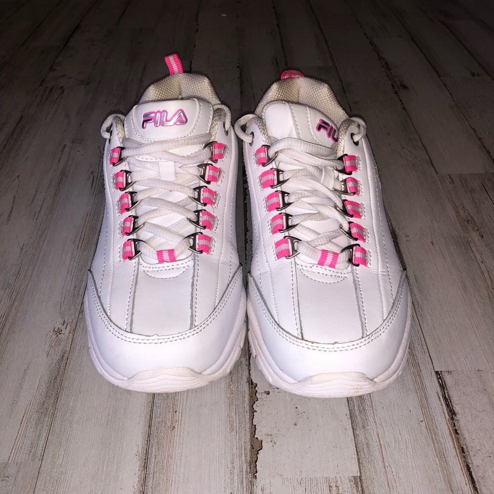 Fila Women’s Chunky Dad Sneakers - Picture 3 of 6